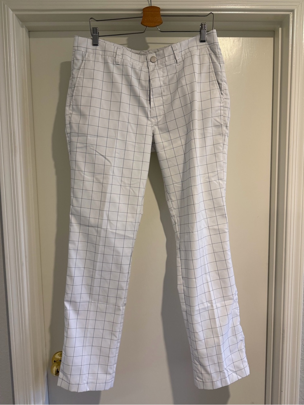Bonobos White Golf Pants with Gray Windowpane